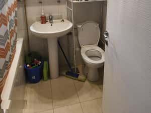 Se vinde apt.3 camere — miniatura 3