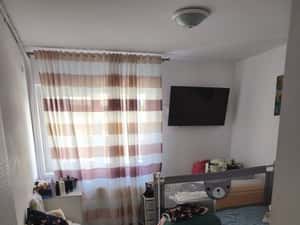 Se vinde apt.3 camere — miniatura 4