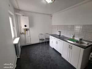 Inchiriere Apartament cu 3 camere Zona Urban- Bulevardul Garii- etaj 2 — miniatura 2