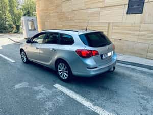 Vand Opel Astra J 2012 Diesel 1700 cmc Neavariata — miniatura 3