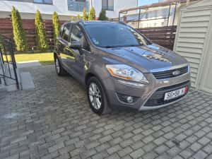 Ford Kuga Ghia 2.0 TDCI 4x4 — miniatura 10