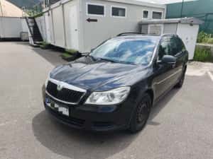 Skoda Octavia 2010 — miniatura 1