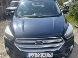 Ford kuga anul 2017 — miniatura 1