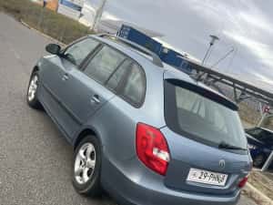 Skoda Fabia2011 euro 5 1.2TDI — miniatura 4