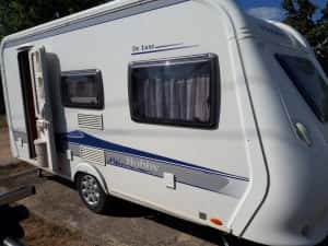 Vând rulota Hobby cu două spatii de dormit — miniatura 3