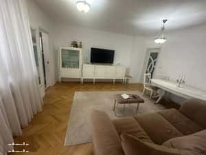 Închiriez apartament 3 camere ATENEU, Sala Palatului!