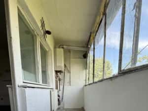 Apartament cu 2 camere, 52 mp + balcon, etaj 4/5 - Ideal pentru investitie — miniatura 8