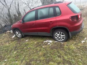 Dezmembrez Volkswagen tiguan 4x4 motor 2.0 tdi — miniatura 3