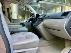 • Volkswagen Multivan / DSG / 4x4 / Impecabilă • — miniatura 5