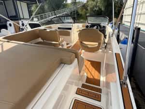 Barca bayliner  vr5 — miniatura 5