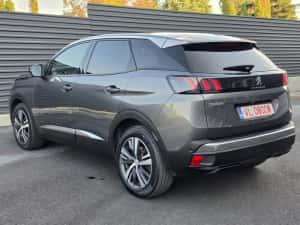 Peugeot 3008 1.5BlueHdi 130cp Allure — miniatura 6