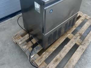 Masina de gheata Hoshizaki - 45 kg/24h - stocare 15 kg - cuburi pline — miniatura 4