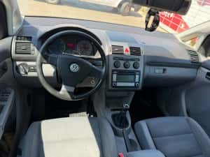 VW Touran 2.0 TDI 2008 — miniatura 6