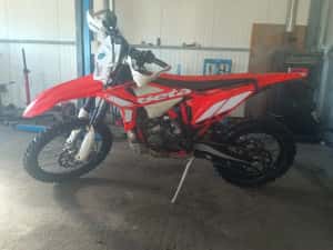 Beta Ktm husqvarna gas gas 250 rr Enduro 2 timpi — miniatura 3