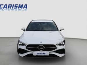 Mercedes-Benz CLA 180 – premium pe benzină, model 2025