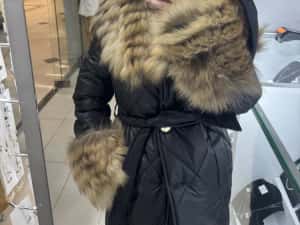 Geaca din fas cu blana de raton 1400 lei — miniatura 4