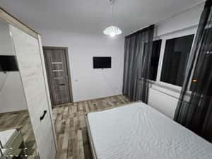 Închiriez apartament cu doua camere