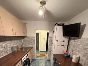 De vânzare apartament 3 camere, parter, str. Belsugului — miniatura 5