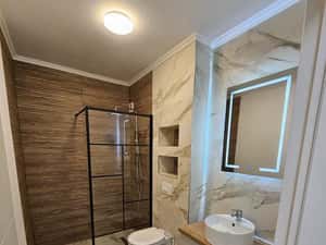 Apartament nou 46mp str. Abatorului, langa parc, prima inchiriere — miniatura 1