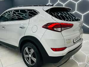 HYUNDAI TUCSON 2016 - 282.939 km - 11.290 EUR — miniatura 4