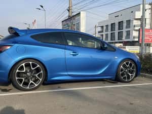 Vând Opel Astra J GTC OPC, culoare Arden Blue — miniatura 5