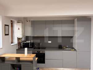 Apartament cu preluare de chiriasi, 2 camere, parcare inclusa in pret,