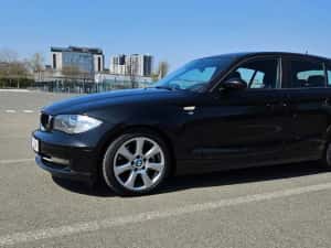 BMW Seria 1 e87 123d 2008 LCI 264k — miniatura 4