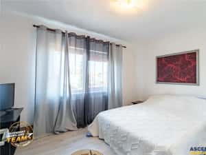 FILM! Apartament 2 camere,luminos,loc parcare,in centrul statiunii Covasna — miniatura 2