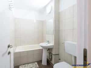 FILM! Apartament 2 camere,luminos,loc parcare,in centrul statiunii Covasna — miniatura 3