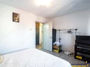 FILM! Apartament 2 camere,luminos,loc parcare,in centrul statiunii Covasna — miniatura 7