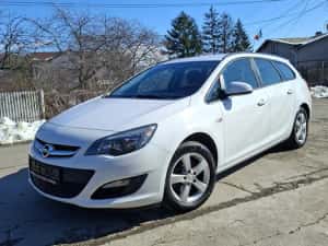 Opel Astra j Facelift 2013 — miniatura 9