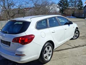 Opel Astra j Facelift 2013 — miniatura 10