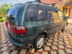Ford Galaxy 1.9 TDI - 110 cai Vând / Piese — miniatura 3