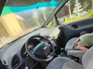 Ford Galaxy 1.9 TDI - 110 cai Vând / Piese — miniatura 4