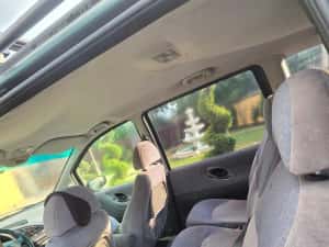 Ford Galaxy 1.9 TDI - 110 cai Vând / Piese — miniatura 8