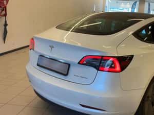 Tesla Model 3 AWD 4x4 Pompa Caldura 2021 — miniatura 3