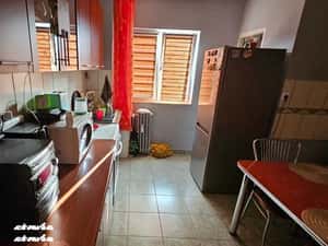 Apartament 2 camere, Balcon - Parter inalt - zona Brosteni