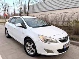 Opel Astra J •2.0d 165cp• Automat — miniatura 2