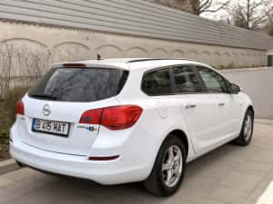 Opel Astra J •2.0d 165cp• Automat — miniatura 4