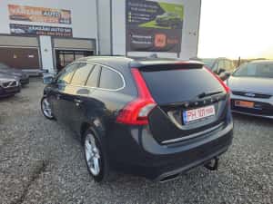 Volvo V60 2.4PlugInHybrid Distronic Line Assit Keyless — miniatura 3