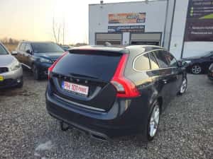Volvo V60 2.4PlugInHybrid Distronic Line Assit Keyless — miniatura 4
