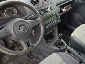 Volkswagen Caddy 1,6 TDI an 2011 — miniatura 8