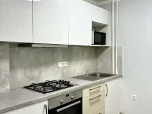 Apartament cu 2 camere de inchiriat in zona Titan, la 5 minute de metrou — miniatura 3