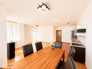 Vand apartament cu 4 camere, 94 mp, etaj 2, cartier Unirii — miniatura 3