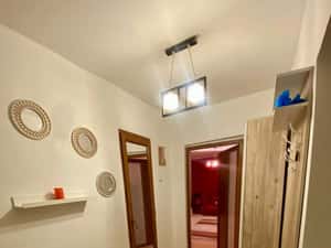 Închiriez apartament 2 camere zona 1 mai-spitalul nr 1-Sara — miniatura 2