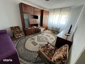 INCHIRIEZ apartament 3 camere decomandat, zona Ciresica — miniatura 6