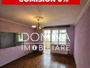 Vânzare apartament 3 camere *etaj 2 - decomandat* - Strada Zambilelor