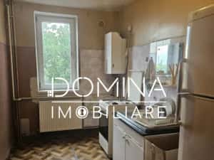 Vânzare apartament 3 camere *etaj 2 - decomandat* - Strada Zambilelor — miniatura 2
