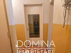 Vânzare apartament 3 camere *etaj 2 - decomandat* - Strada Zambilelor — miniatura 6
