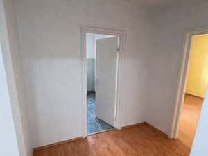 Vand apartament 3 camere in Sfantu Gheorghe — miniatura 3